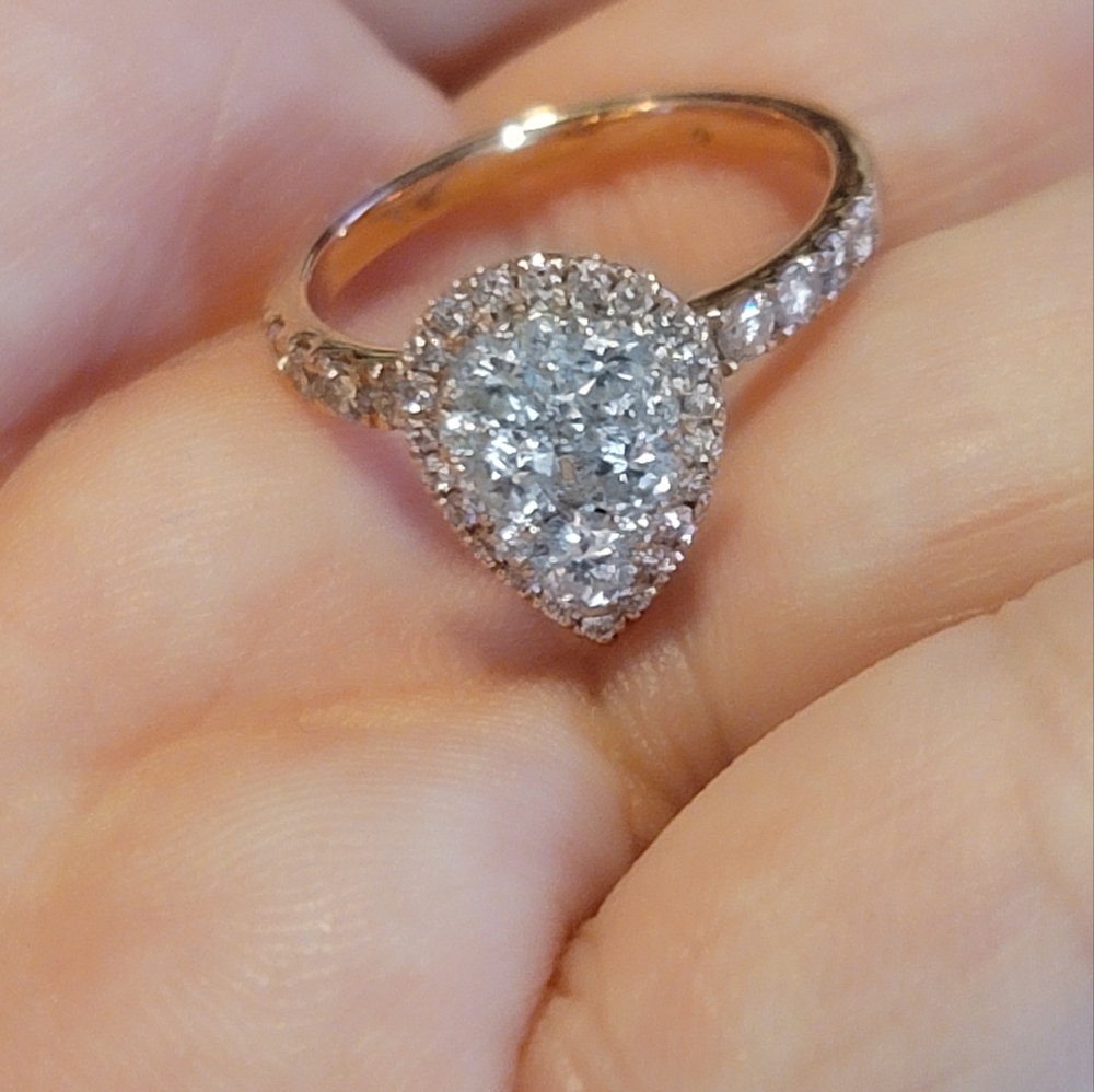 14kt Gold & Diamonds Ring 6.5 - Picture 8 of 12